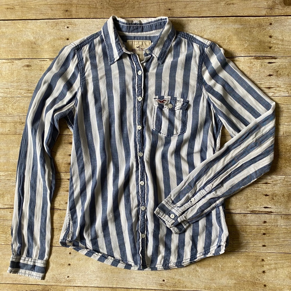 Hollister stripped long sleeve